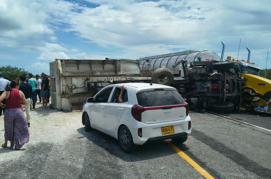 Accidente entre Ciénaga y Barranquilla ocasiona fuerte trancón