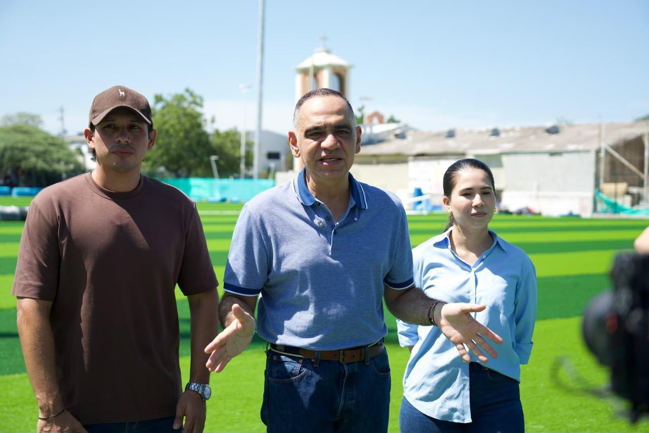 Alcalde Carlos Pinedo Cuello avanza en la construcción de cinco complejos deportivos en Santa Marta