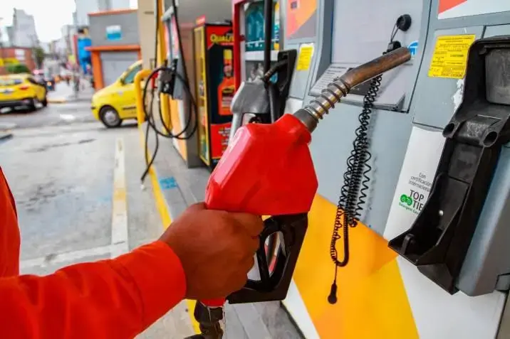 La gasolina vuelve a subir en Colombia