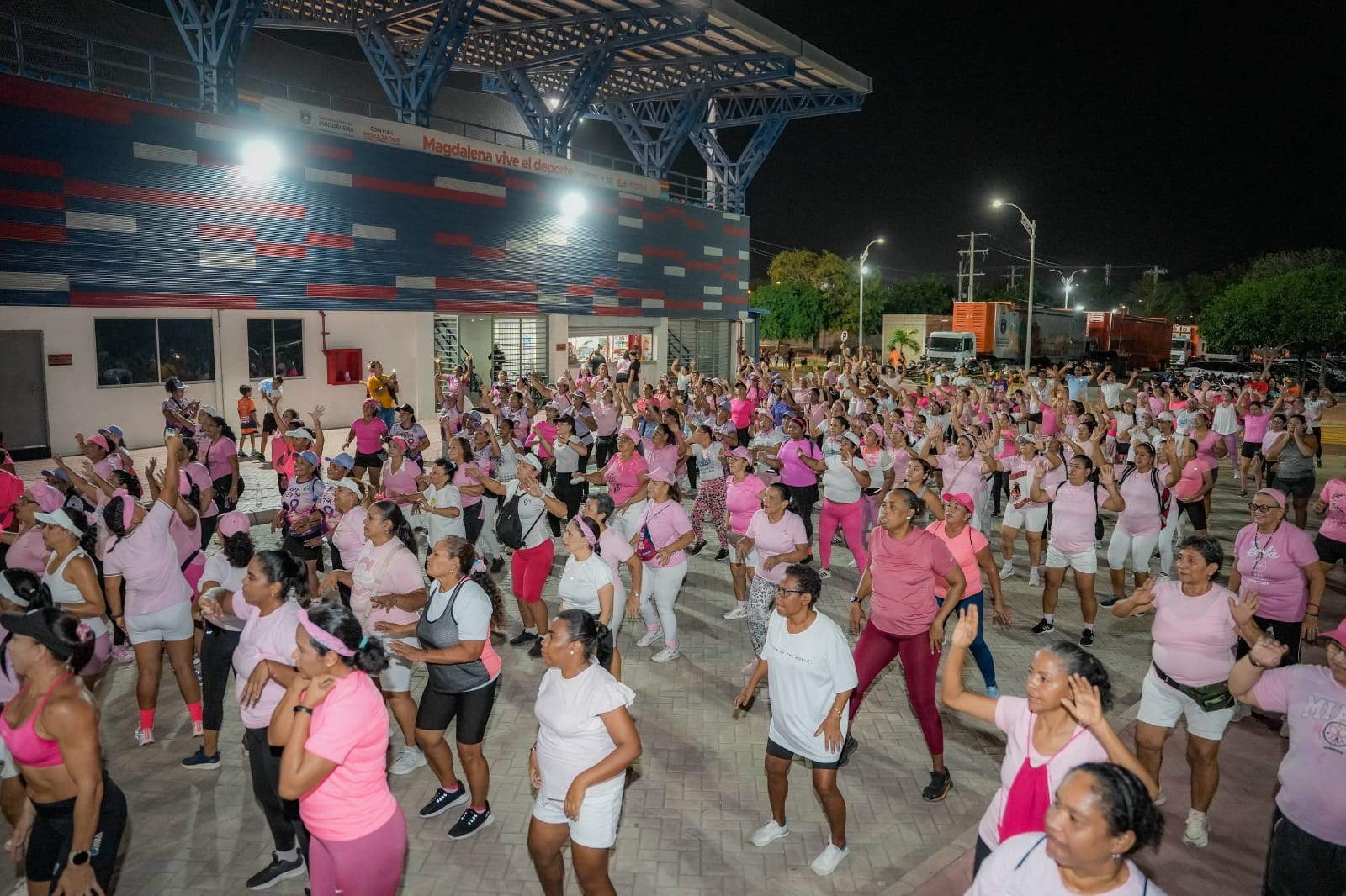 Magdalena se viste de rosa en multitudinaria carrera contra el cáncer convocada por Margarita Guerra