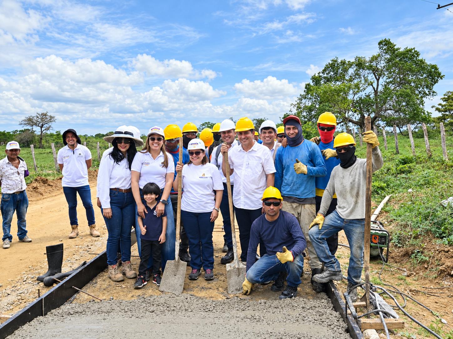 Margarita Guerra pone en marcha obra vial para comunidades de Pivijay